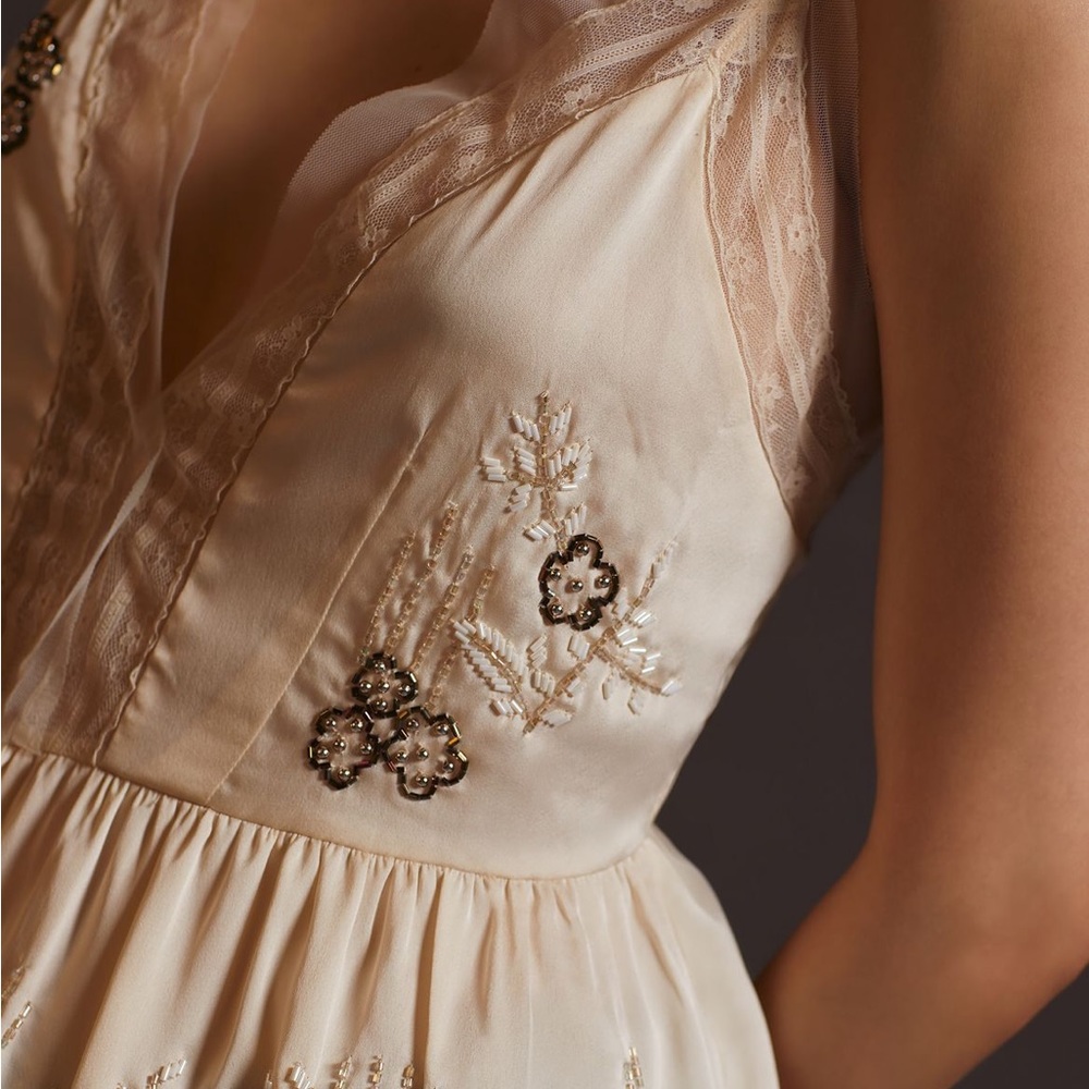 Beautiful Let Me Be silk and lace cami from Anthropologie! NWT.